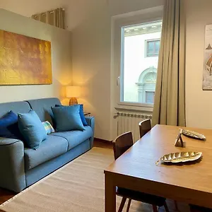 Apartamento Novella's Loft Near Santa Maria Novella Station, Florencia